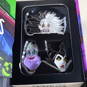 3 ENAMEL PINS Disney Villains - Boxed set Cruella De Vil Maleficent Ursula